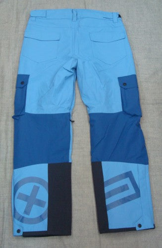 MEN SKI PANTS 00017360（カラー：18-4033 BLUE JASPER）