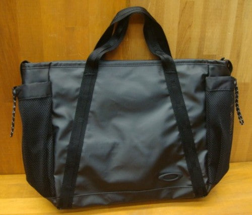 ESSENTIAL OD TOTE SHOULDER BAG L 5.0 FOS900670（カラー：BLACKOUT 02E）