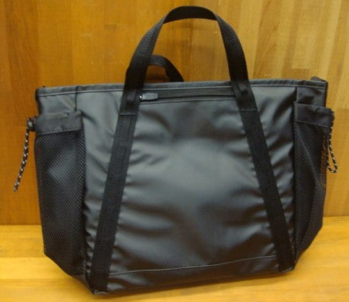 ESSENTIAL OD TOTE SHOULDER BAG L 5.0 FOS900670（カラー：BLACKOUT 02E）