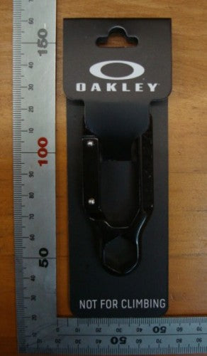 ESSENTIAL KEY CARABINER FOS900697（カラー：BLACKOUT 02E）