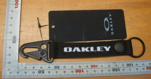 ESSENTIAL KEY HOOK FOS900698（カラー：BLACKOUT 02E）