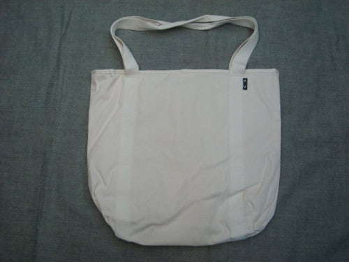 ESSENTIAL DAY TOTE 2.0 921645JP（カラー：NATURAL 30B）