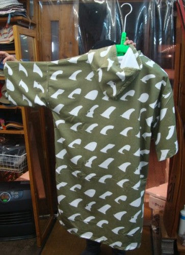 DECANT MICROFIBER PULLOVER PONCHO(デキャントマイクロファイバープルオーバーポンチョ）FINS ARMY