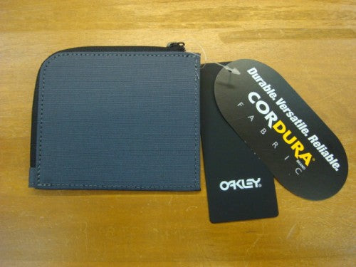 STREET WALLET 2.0 FOS900076（カラー：UNIFORM GREY 25N）