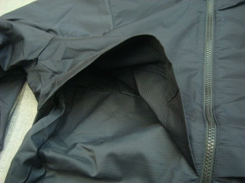 ENHANCE MOBILITY JACKET 3.0 FOA403541 （カラー：BLACKOUT 02E）