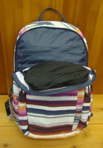 Campus Backpack M 25L BF237002（カラー：Blanket Stripe）・・店頭のみの販売！１点在庫有り
