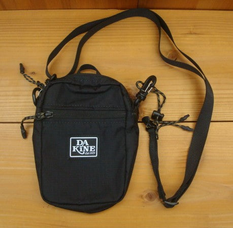Journey Mini Crossbody BF237019C（カラー：Black）・・店頭のみの販売！１点在庫有り