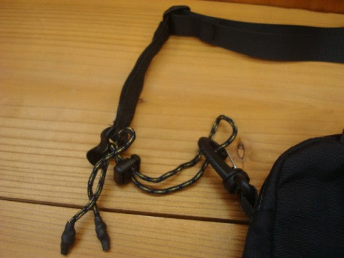 Journey Mini Crossbody BF237019C（カラー：Black）・・店頭のみの販売！１点在庫有り