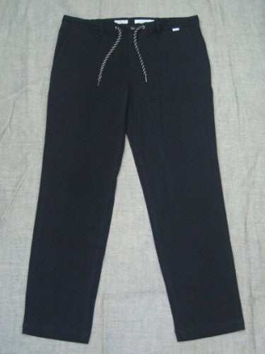 COOLMAXストレッチ クロップドパンツ 222-146（カラー：BLACK）