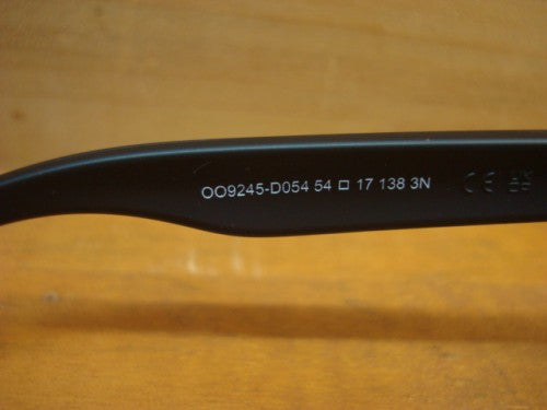 Frogskins(Low Bridge Fit) (フロッグスキンローブリッジフィット) 0OO9245（9245D0 - Matte black）・・店頭のみの販売！在庫１点有り