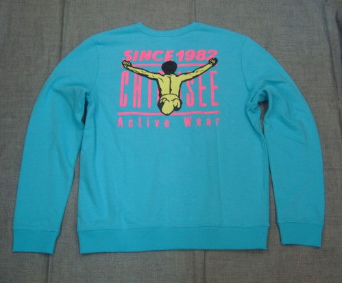 MEN SWEAT SHIRT 00015802（カラー：15-4720 RIVER BLUE）・・実物はもう少しトーン低い綺麗なブルーです！