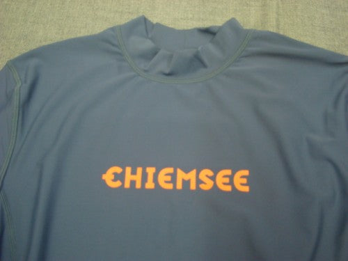 MEN SWIM SHIRT 00015809（カラー：18-3912 GRISAILLE）