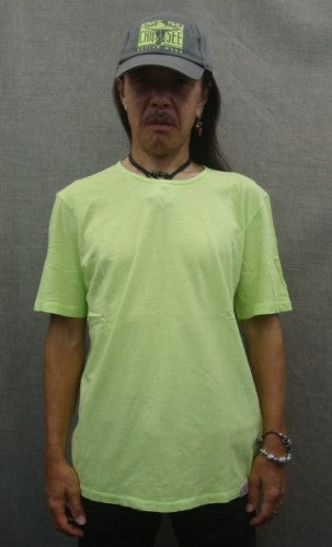 MEN T-SHIRT 00015759（カラー：13-0535 SHARP GREEN）