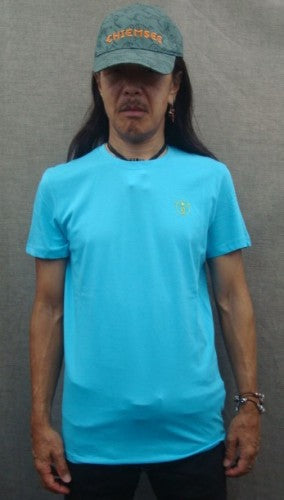 MEN T-SHIRT 00016055（カラー：15-4720 RIVER BLUE）・・実物はもう少しトーン低い綺麗なブルーです！