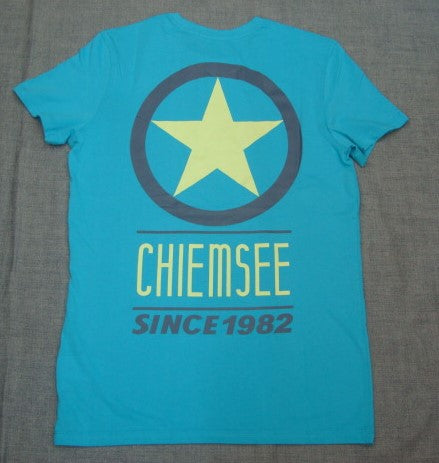 MEN T-SHIRT 00016055（カラー：15-4720 RIVER BLUE）・・実物はもう少しトーン低い綺麗なブルーです！