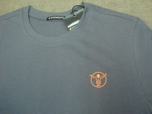 MEN T-SHIRT 00016055（カラー：18-3912 GRISAILLE）