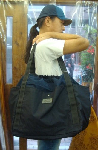撥水ナイロン/リップストップビッグトート 523-230（カラー：NAVY/BLACK）