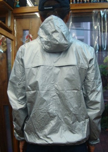 RAIN JACKET（カラー：877 SILVER METALIC ）