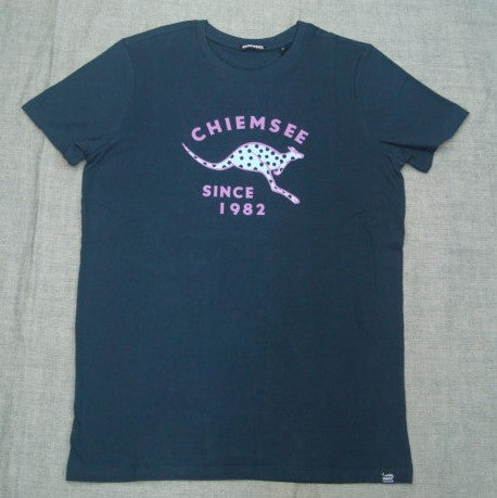MBRC MEN T-SHIRT（カラー：19-4010 TOTAL ECLIPS）