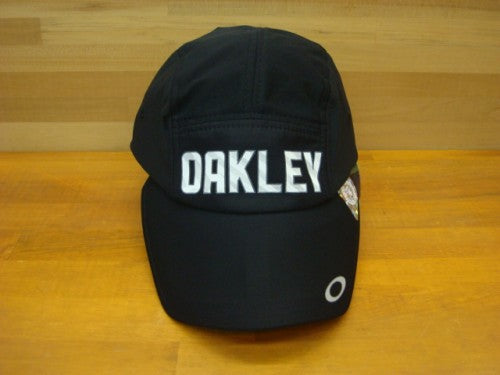 SP LOGO CAP 911825JP（カラー：BLACKOUT 02E）