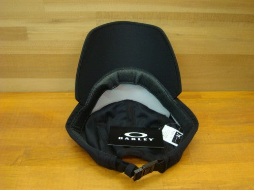 SP LOGO CAP 911825JP（カラー：BLACKOUT 02E）