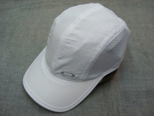 TRAIN FIX CAP 911354JP（カラー：WHITE 100）