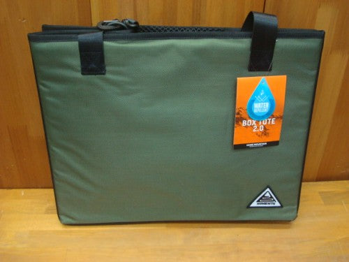 Box Tote 2.0（ボックストート2.0）　（カラー：OLIVE）