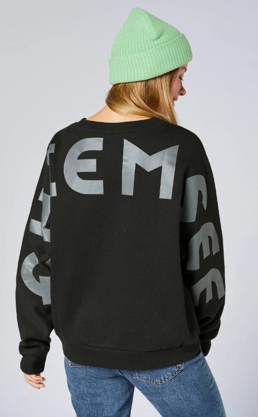 WOMEN SWEATSHIRT 00017352（カラー：19-3911 BLACK BEAUTY）サイズ：L（レディースEUサイズ）