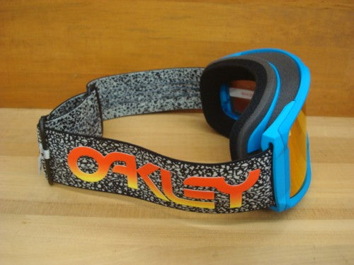 OAKLEY(オークリー)LINE MINER L(ラインマイナーエル) 0OO7070 _ 7070G0/Blue Crackle/Prizm Torch IRIDIUM