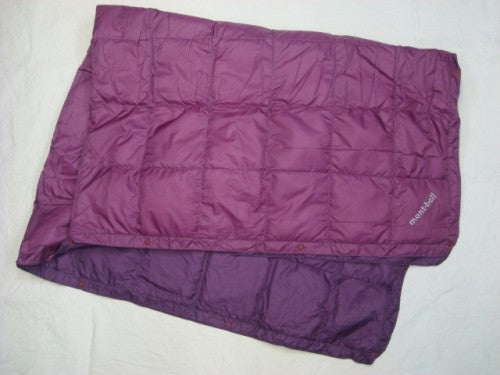 ダウンブランケット M #1121337（カラー：ラズベリー(RAS)）