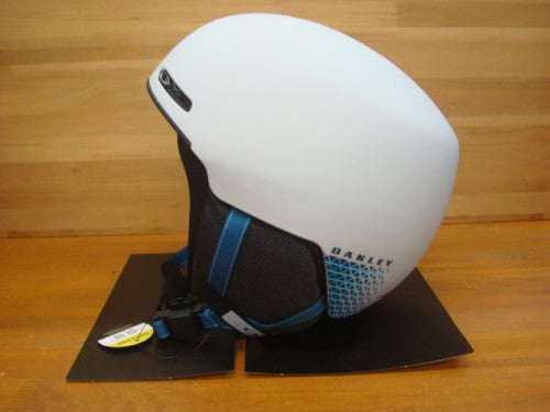 OAKLEY SNOW HELMET (オークリースノーヘルメット) MOD1 - ASIA FIT（エムオーディーワンアジアフィット） Mサイズ （57-61cm）99505A-94J（カラー：GREY/POSEIDON 94J）