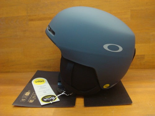 OAKLEY SNOW HELMET (オークリースノーヘルメット) MOD1-ASIA FIT-MIPS（エムオーディーワンアジアフィットミップス） Mサイズ （57-61cm）99505A-MP-6HN（カラー：India Ink/Metallic Silver 6HN）