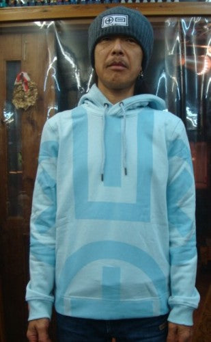 AZUL（カラー：14-4317 COOL BLUE）サイズ：M（EUサイズ）