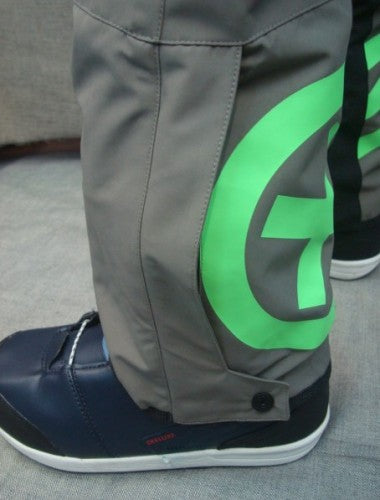MEN SKI PANTS 00014247（カラー：18-0515 DUSTY OLIVE）