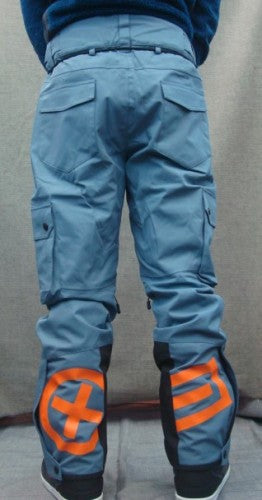 MEN SKI PANTS 00014247（カラー：18-4215 BLUE MIRAGE）
