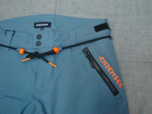 MEN SKI PANTS 00014247（カラー：18-4215 BLUE MIRAGE）