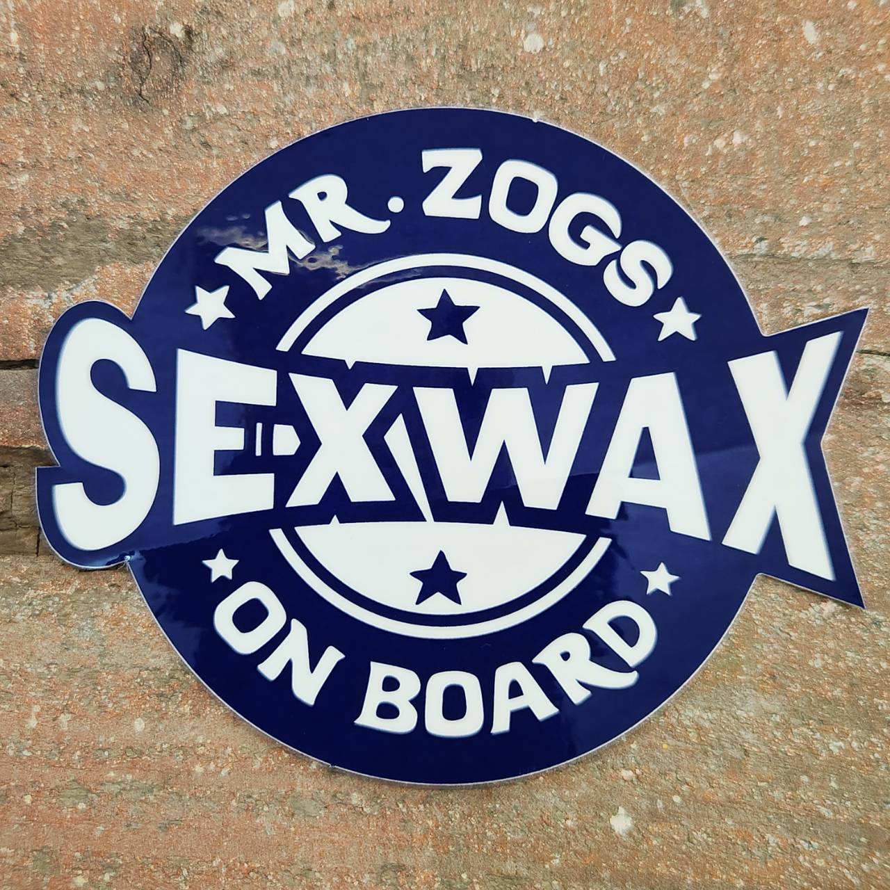 SEX WAX ON BOARD STICKERS（セックスワックスオンボードステッカー） 6cm　カラー：ネイビー
