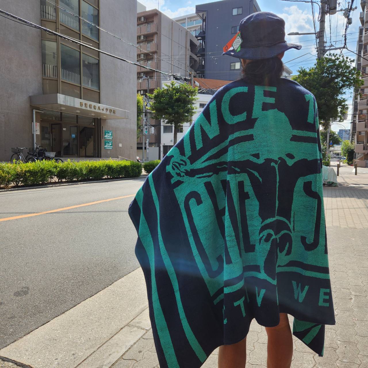 UNISEX BEACH TOWEL 3326146（カラー：19-4010 TOTAL ECLIPS）