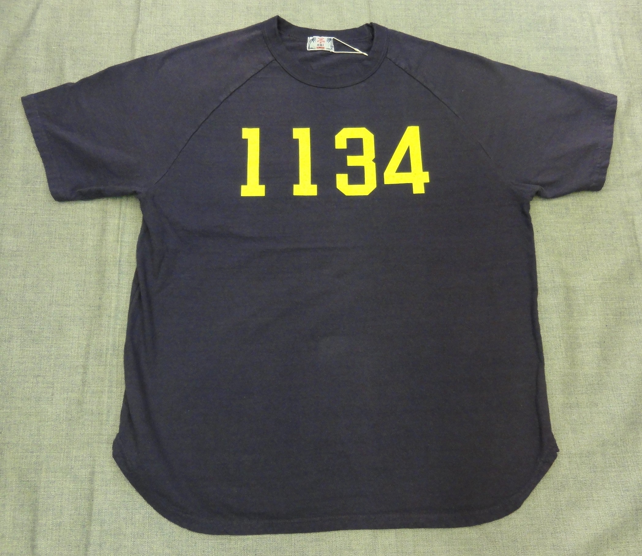 1134 Y-1103B（カラー：プラントネイビー）