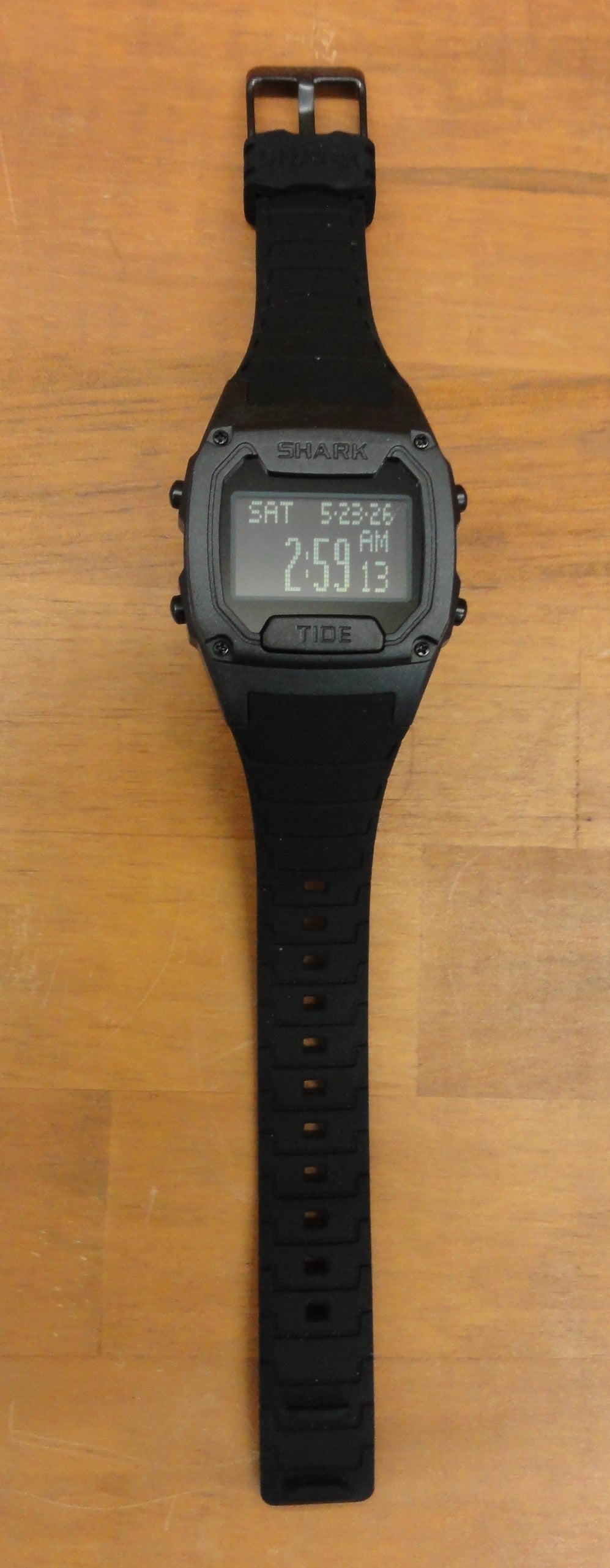 SHARK CLASSIC TIDE(シャーククラッシックタイド) 600 STYLE #101148（カラー：Black (NEG)）