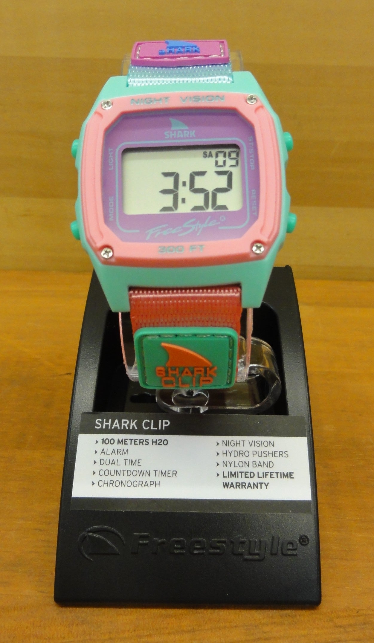 SHARK CLASSIC CLIP(シャーククラシッククリップ) STYLE #101303（カラー：Fruit Punch）