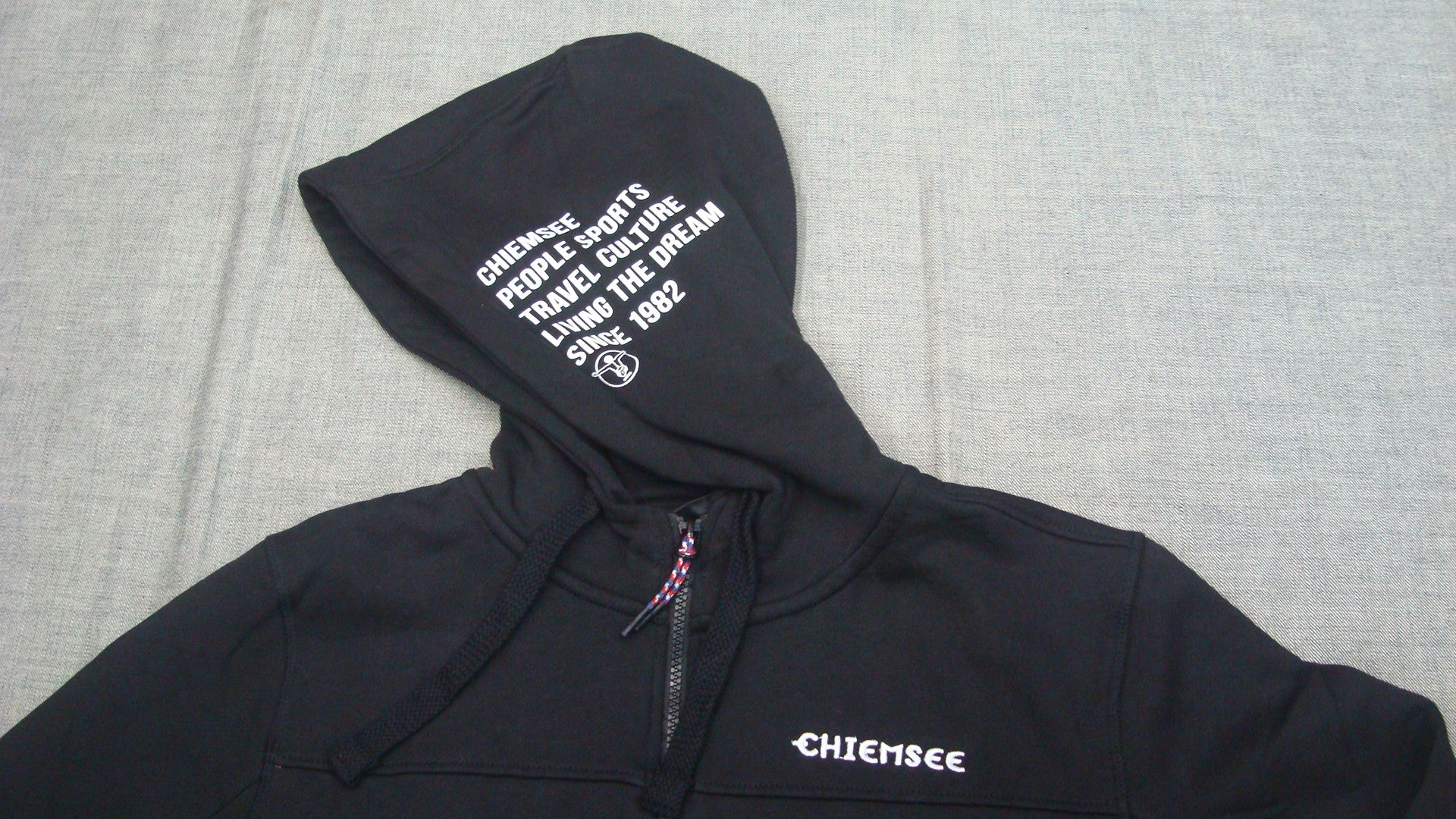 MEN HOODED SWEAT JACKET 00017685（カラー：19-3911 BLACK BEAUTY）