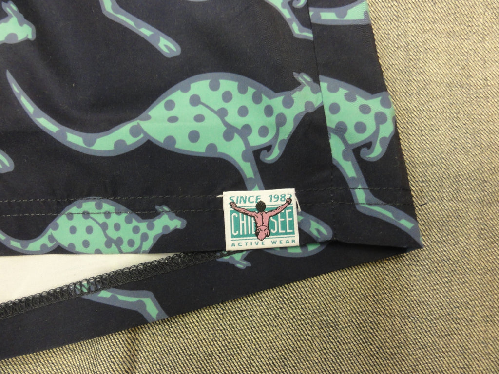 MEN SWIM SHORTS 3326015（カラー：19-4010 TOTAL ECLIPS）