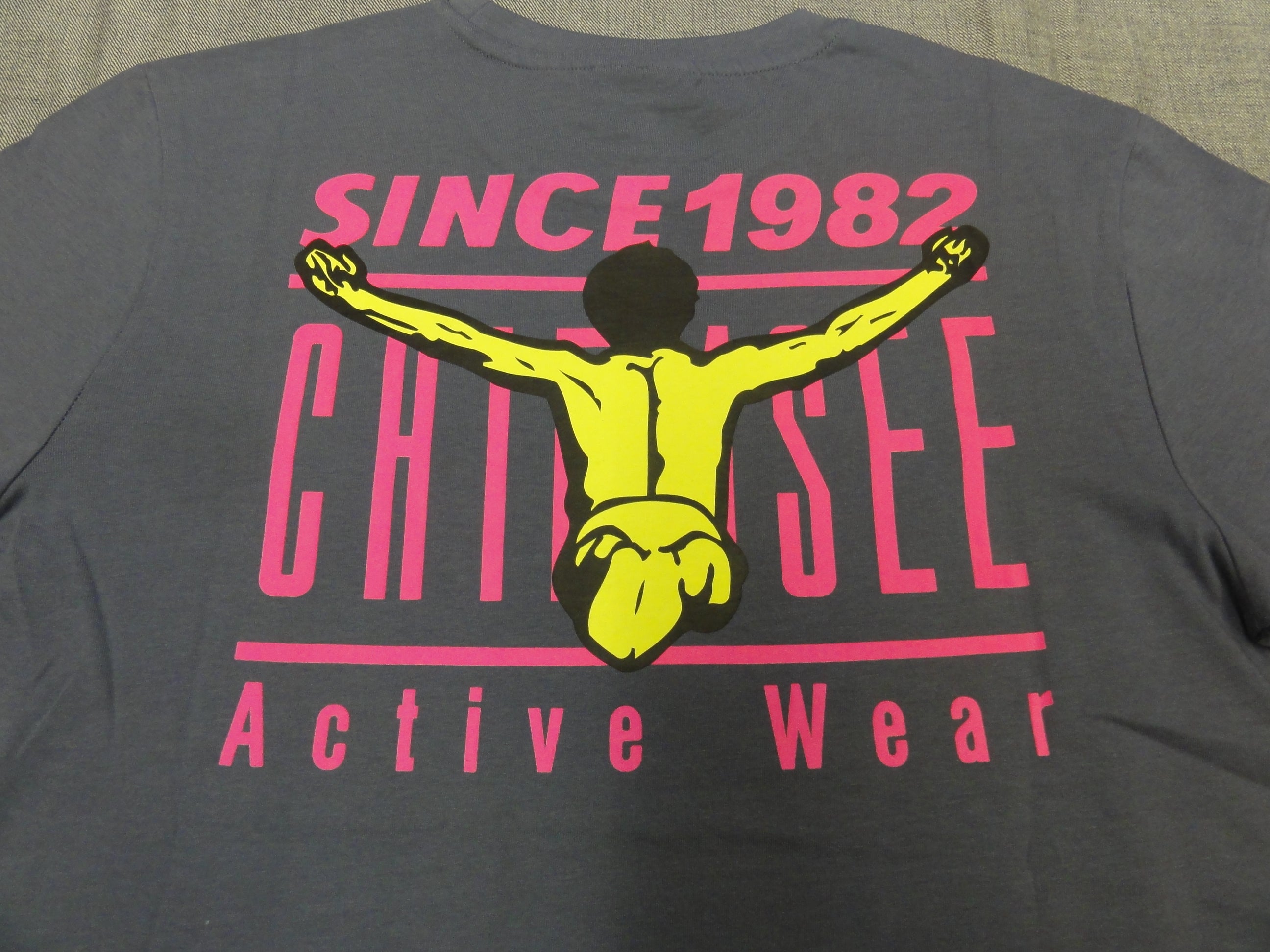 MEN T-SHIRT 00015756（カラー：18-3912 GRISAILLE）