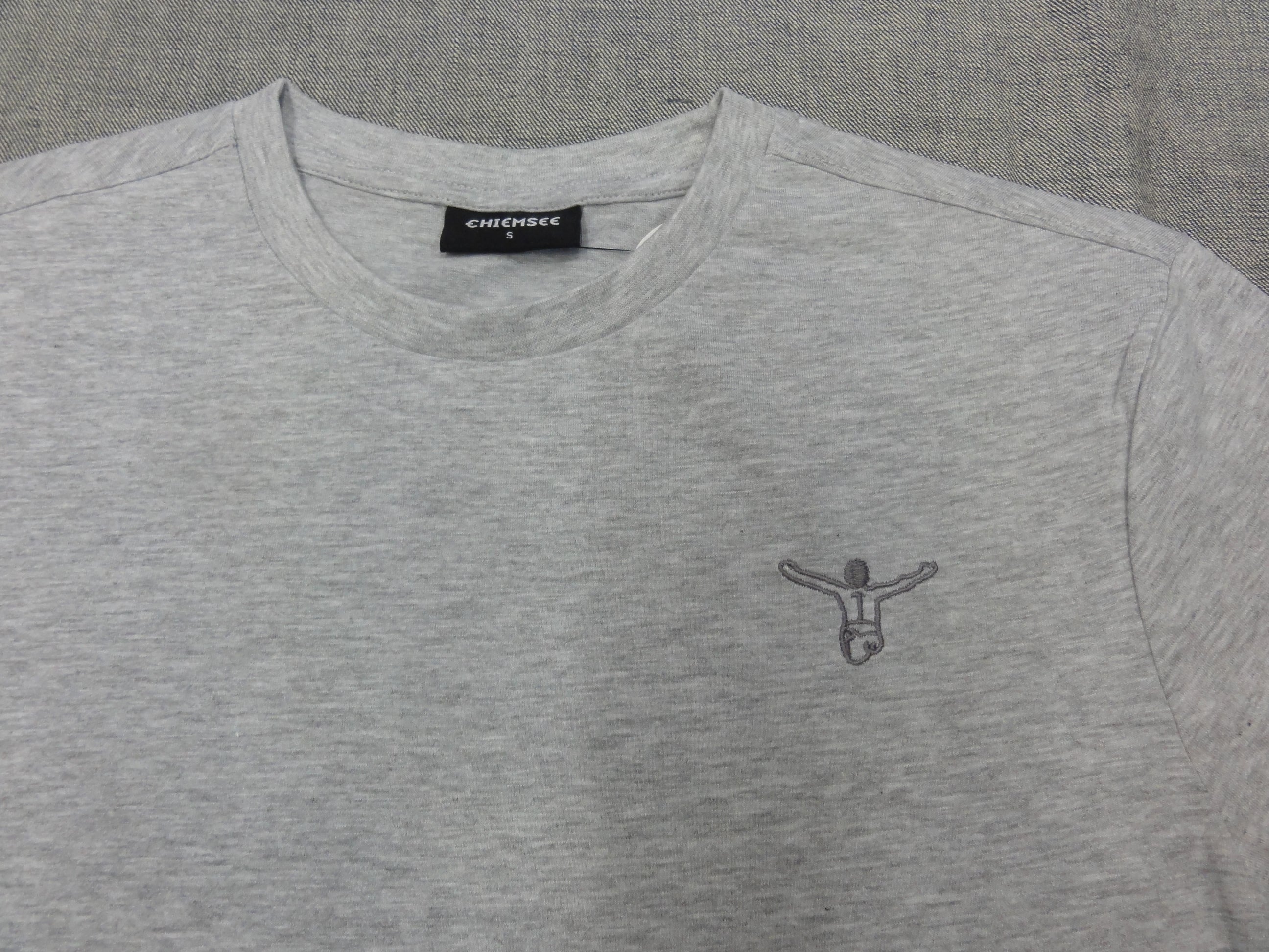 MEN T-SHIRT 3126001（カラー：15-4101M HIGH-RISE MELANGE）