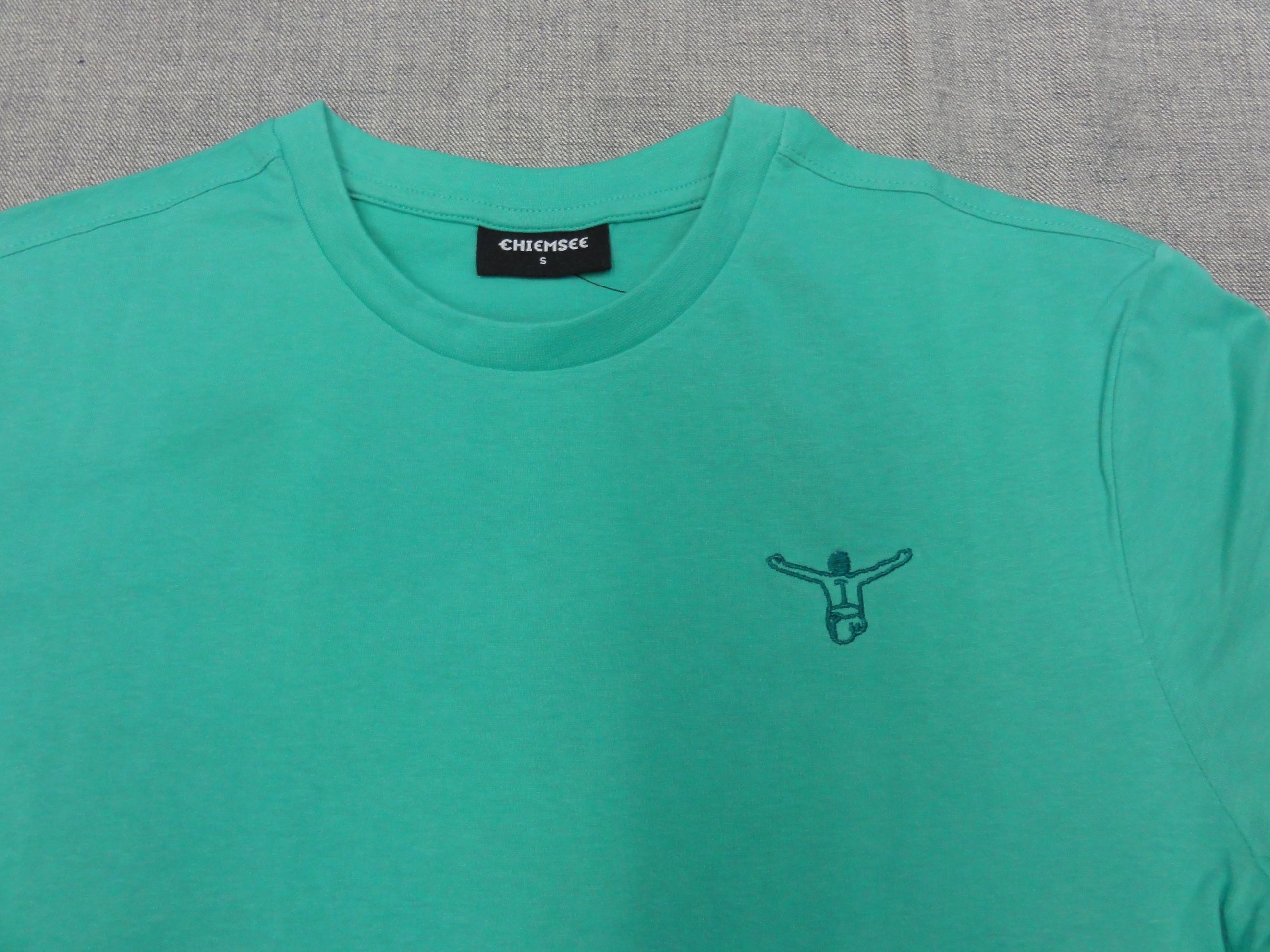 MEN T-SHIRT 3126001（カラー：16-5721 MARINE GREEN）