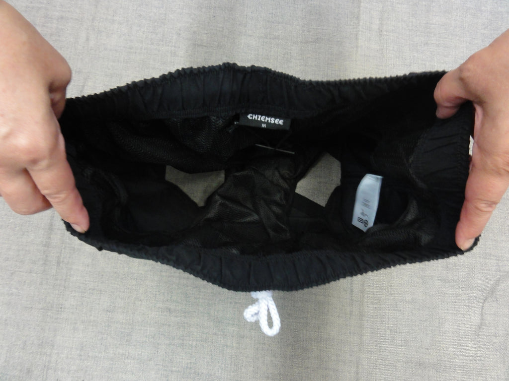 MEN SWIM SHORTS 23194401（カラー：19-3911 BLACK BEAUTY）