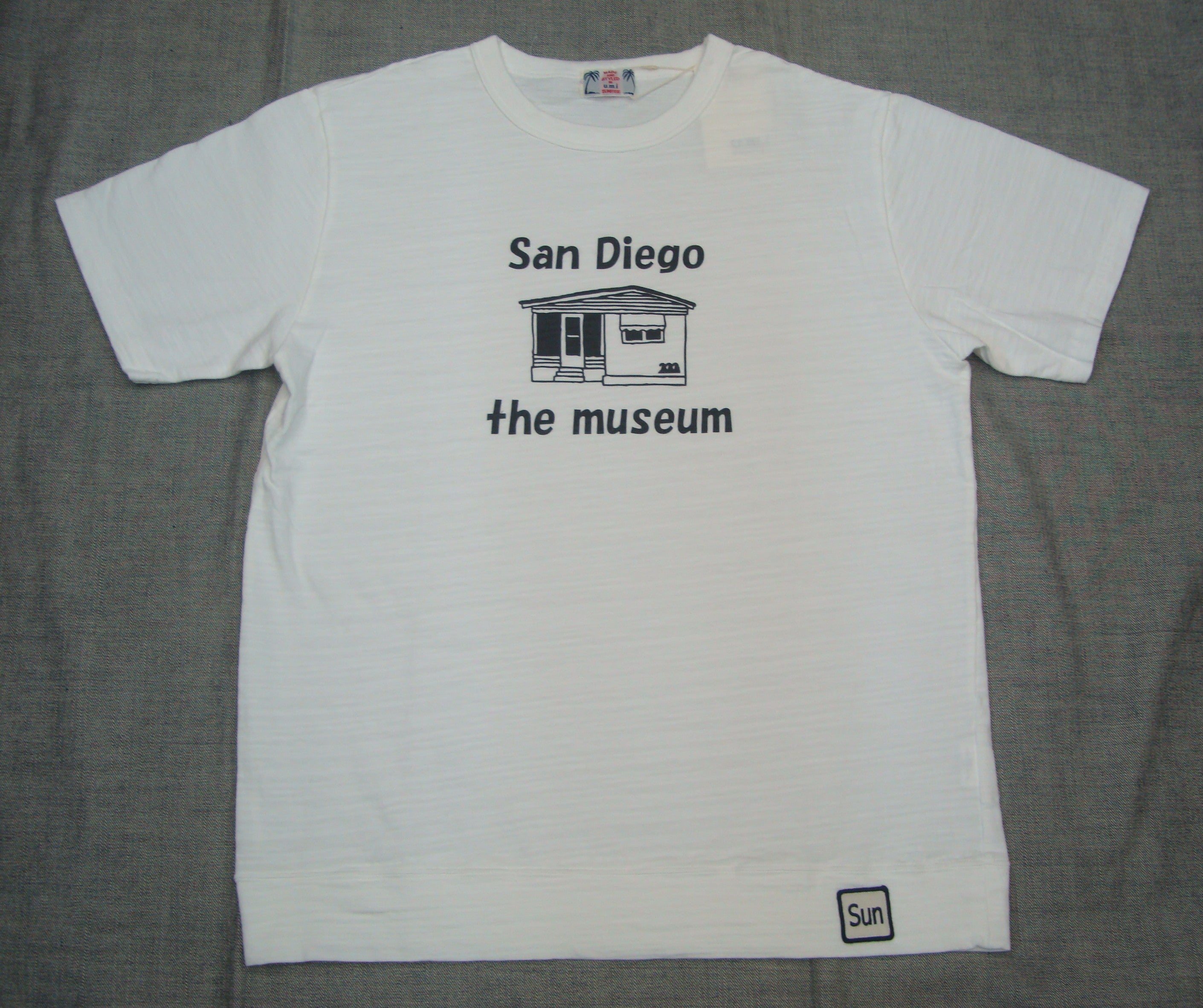 San diego the museum Y-1098C（カラー：オフ(B)）