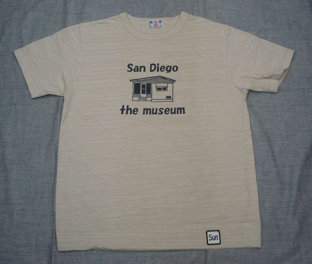 San diego the museum Y-1098C（カラー：サンド）
