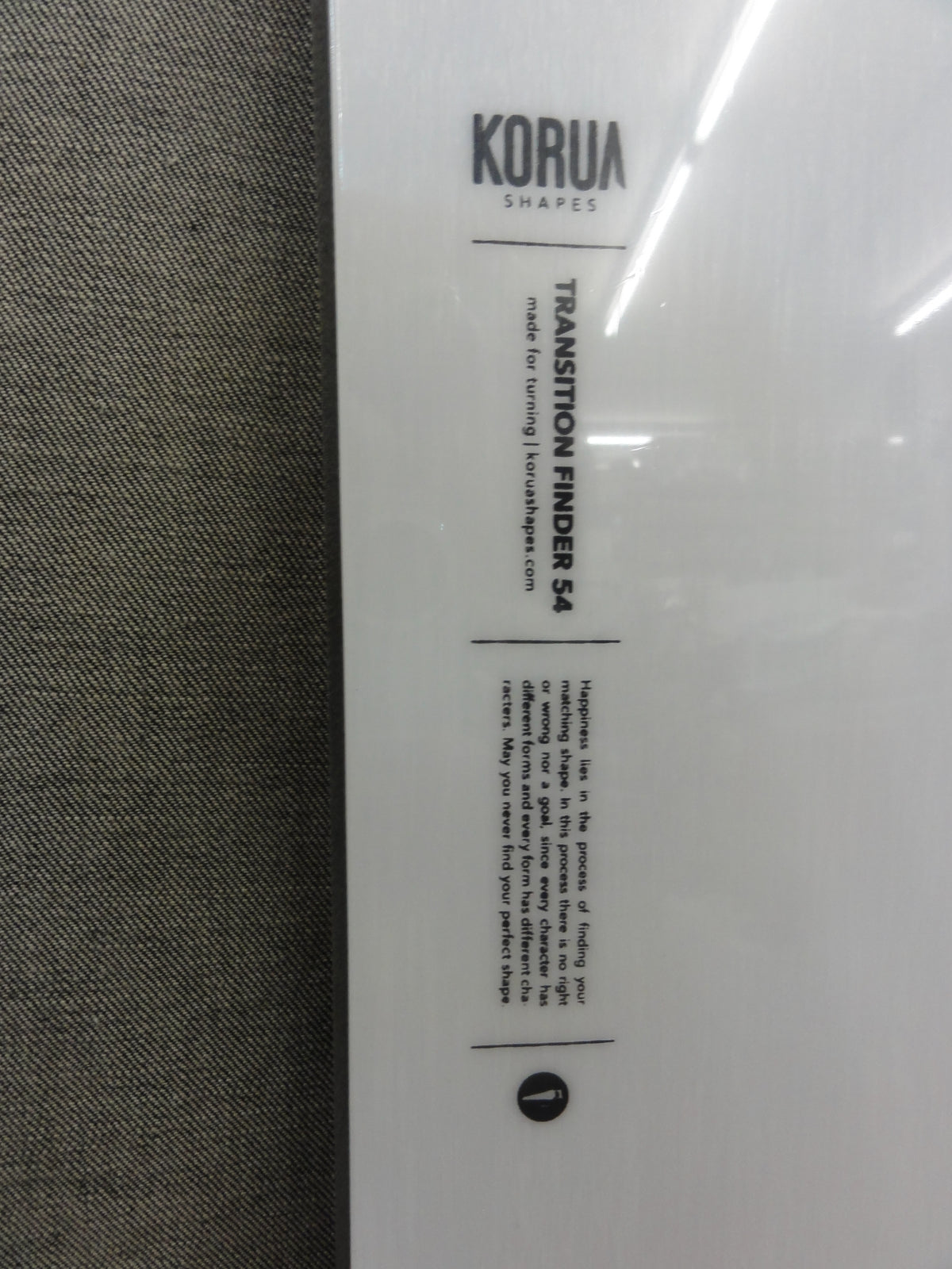 KORUA SHAPES SNOWBOARDS（コルアシェイプススノーボード）Transition Finder（トランジションファインダー）154cm　トップシート（Brushed（ブラッシュド））・・店頭のみの販売！・・在庫１点有